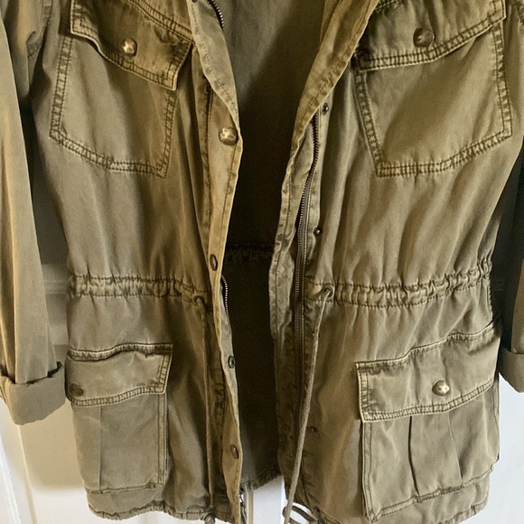 Aritzia Talula Trooper Jacket - size XS/S NWOT - Picture 9 of 10